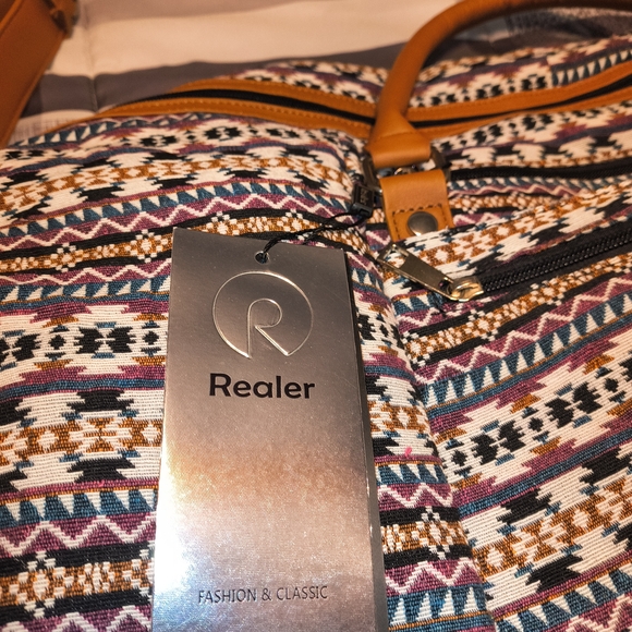 Realer Weekender Bag - Picture 6 of 6